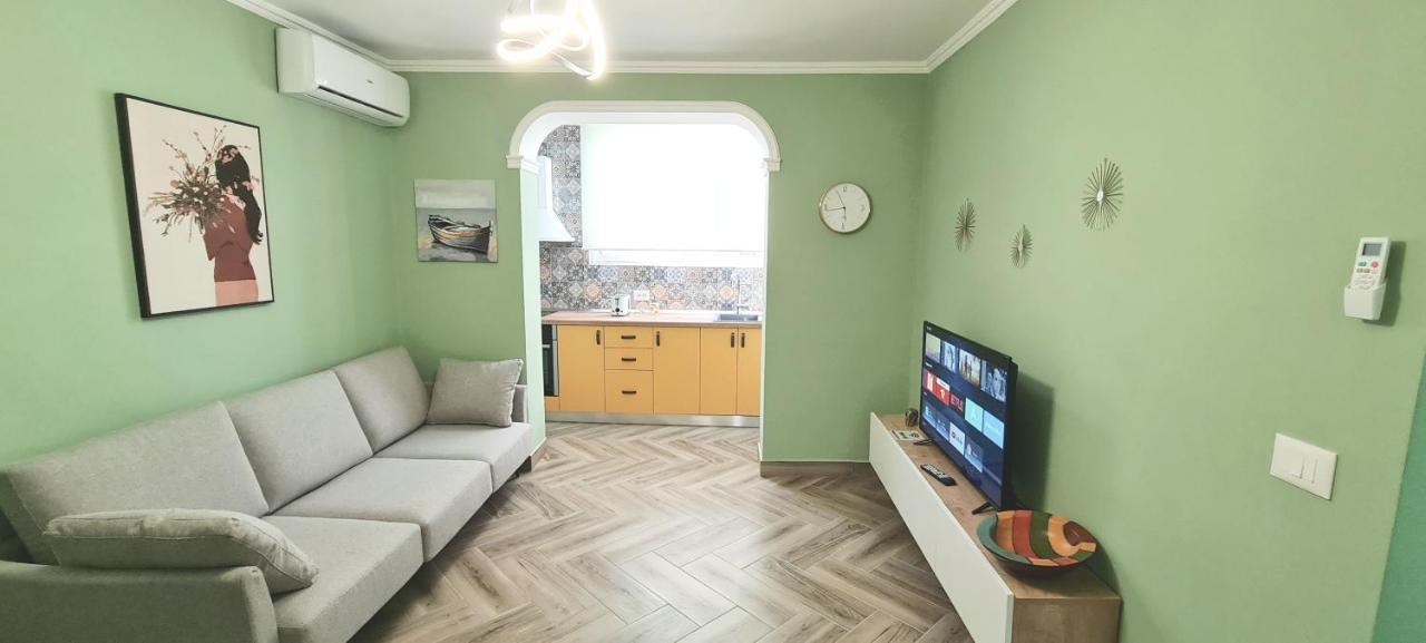 2V1 - Blloku Zy Apartment Tiranë Luaran gambar