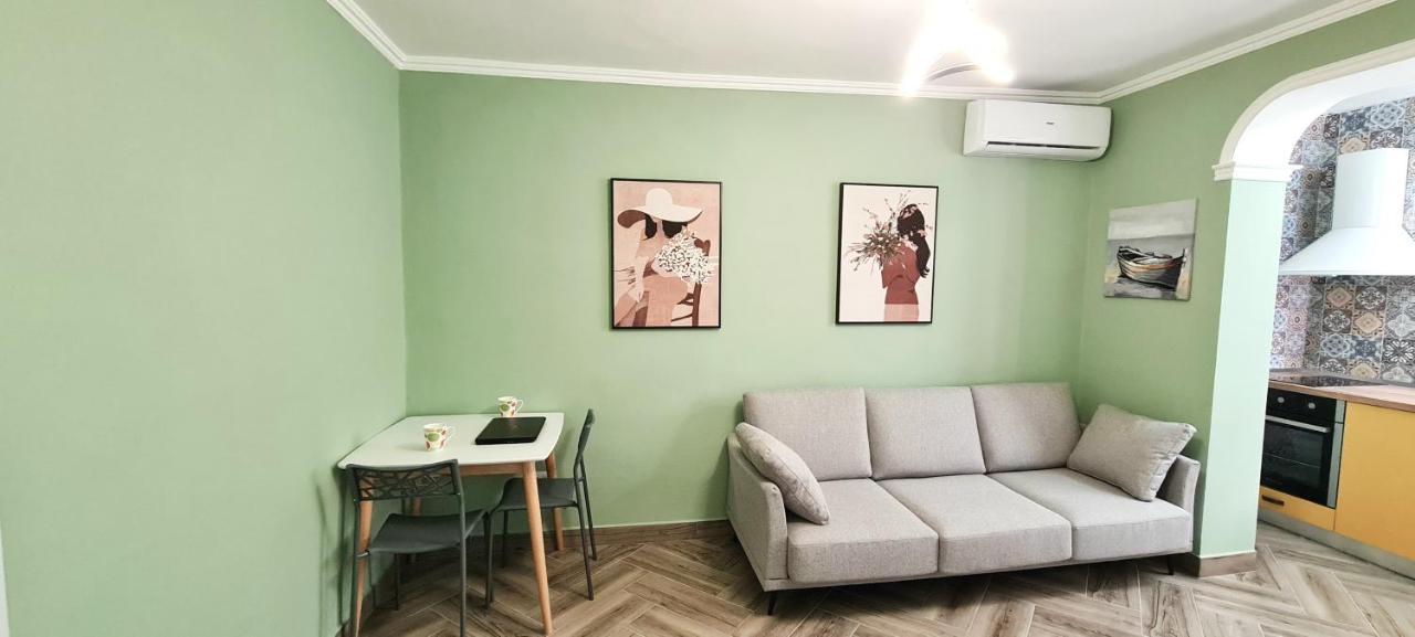 2V1 - Blloku Zy Apartment Tiranë Luaran gambar