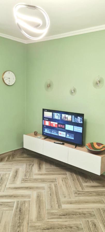 2V1 - Blloku Zy Apartment Tiranë Luaran gambar