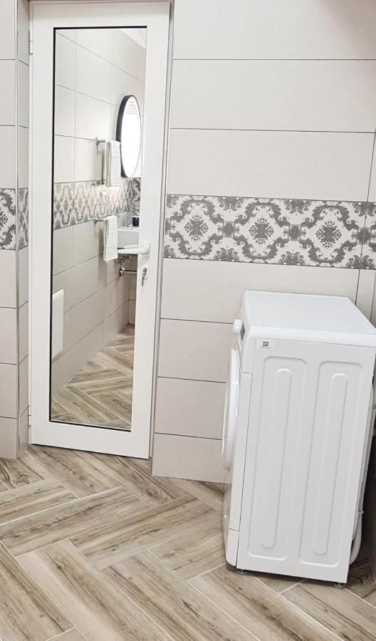 2V1 - Blloku Zy Apartment Tiranë Luaran gambar